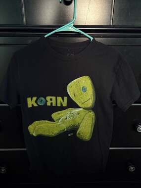 Korn Issues Album Cover Graphic T-Shirt